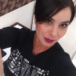 Meet your Posher, Adriana